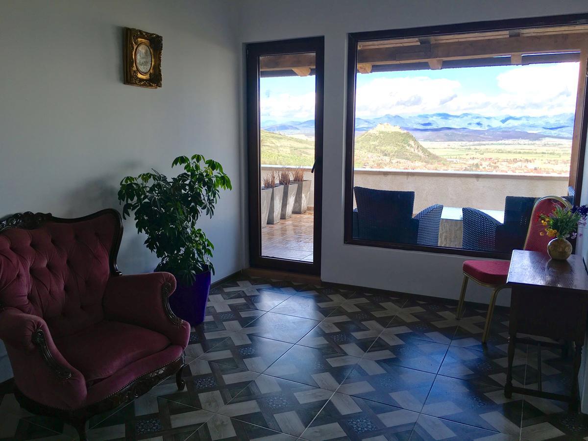 Hanu Lu Mos Opinca Deva Exterior photo